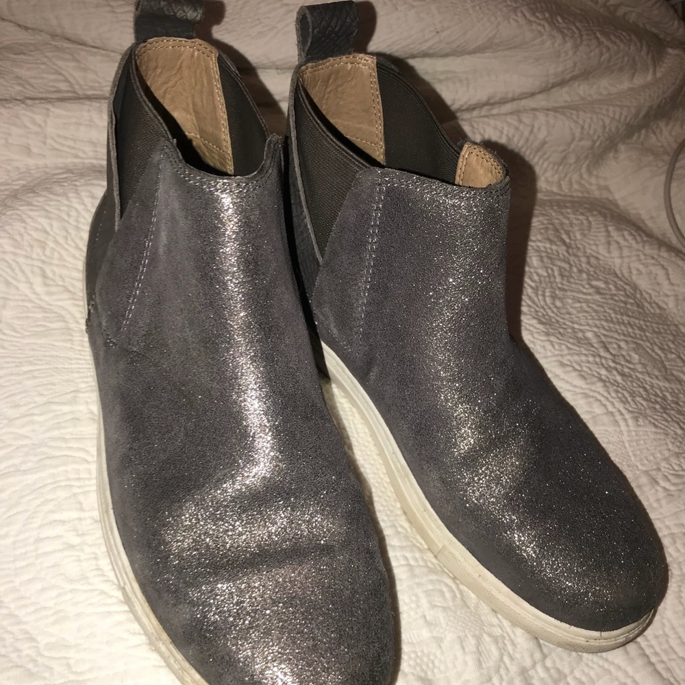 Splendid 8.5 high top sneakers